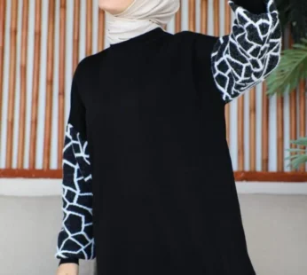 Women’s Winter Graffe Printed 2 Piece Co-Ord Set – Black