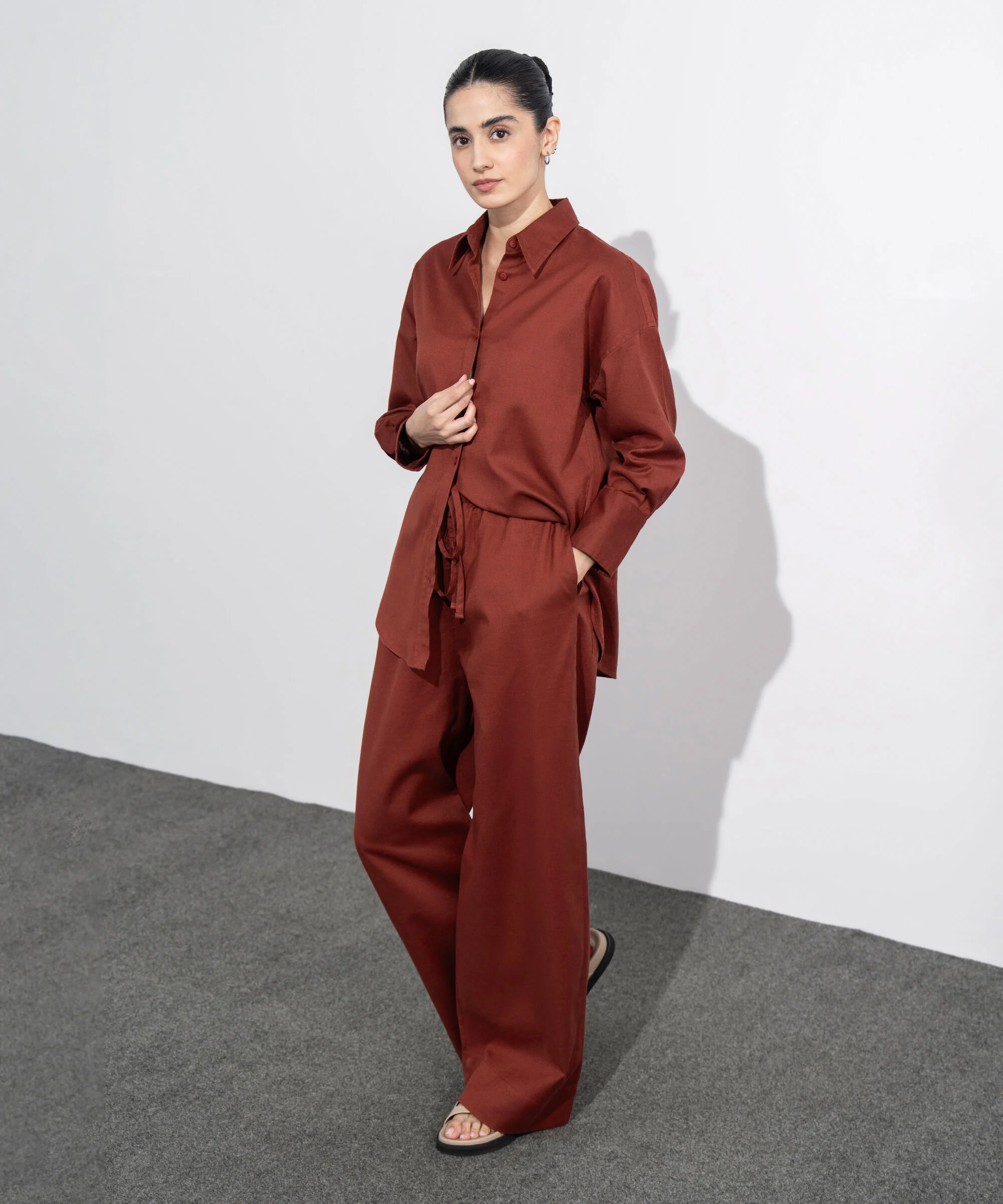 Women’s Linen Blend Coord Set – Maroon - Image 3