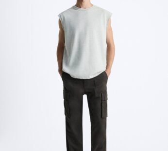 RELAXED FIT CARGO TROUSERS